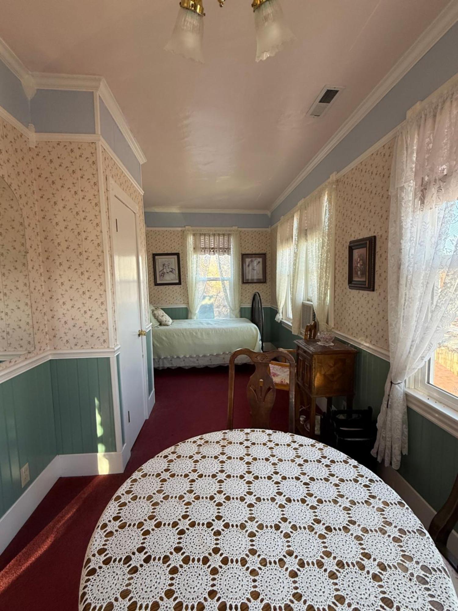 Roseberry House Bed And Breakfast Susanville Εξωτερικό φωτογραφία