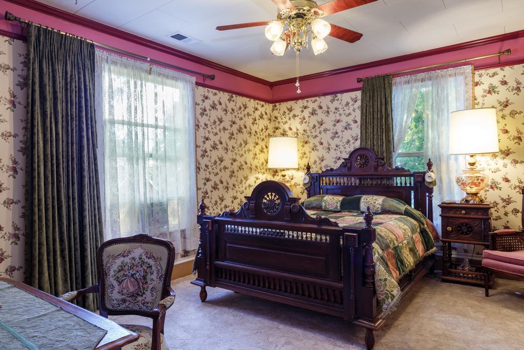 Roseberry House Bed And Breakfast Susanville Εξωτερικό φωτογραφία