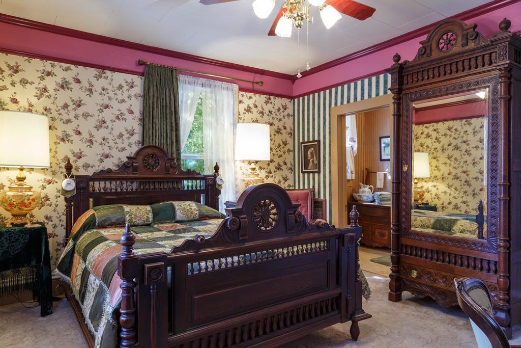 Roseberry House Bed And Breakfast Susanville Εξωτερικό φωτογραφία